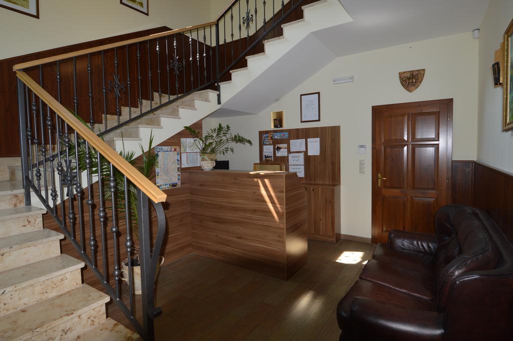시오포크 Piroska Csarda Es Panzio B&B 외부 사진