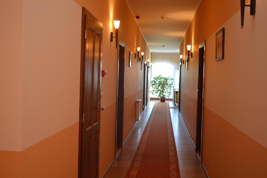 시오포크 Piroska Csarda Es Panzio B&B 외부 사진