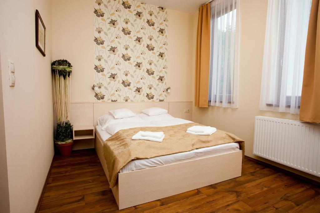시오포크 Piroska Csarda Es Panzio B&B 외부 사진
